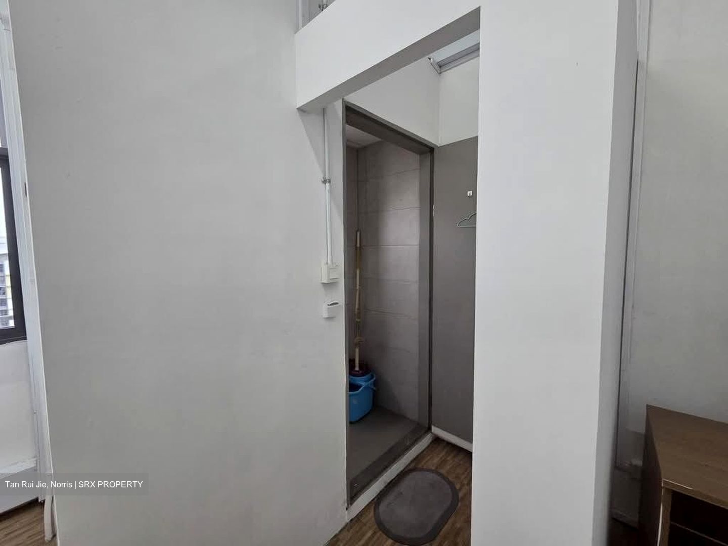 T-space (D18), Office #606267261